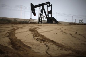 El petróleo abre en baja en Nueva York a 55,33 dólares el barril