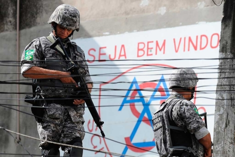 Brasil reforzará cuerpos policiales tras el retorno de violencia en las favelas