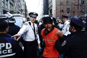 Disturbios en la costa oeste de EEUU tras protestas antirracistas en Baltimore