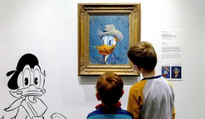 Llega un nuevo retrato al Museo Van Gogh: El del Pato Donald (Fotos)