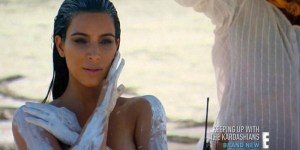 Kim Kardashian se desnudó en el desierto ¡Vamos a limpiarle la arenita!