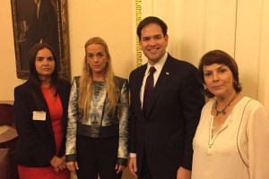 Senadores de EEUU reciben y dan apoyo a esposas de opositores venezolanos presos