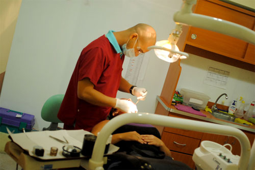 Escasez de insumos odontológicos impacta en costos de consultas