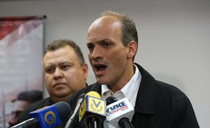 Menéndez dice que presupuesto de la nación de 2017 “garantizará la protección del pueblo”