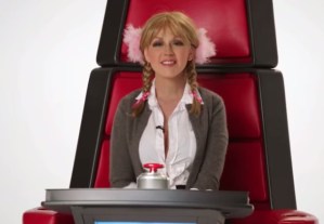 ¡Imperdible! Mira cómo Christina Aguilera imita a Britney, Miley y Lady Gaga (Video)