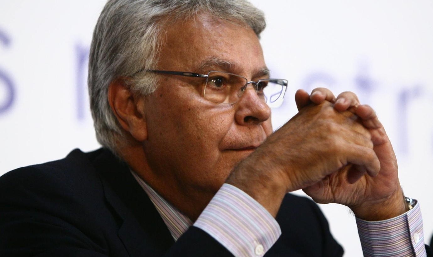 Felipe González suspende viaje a Caracas hasta nuevo aviso