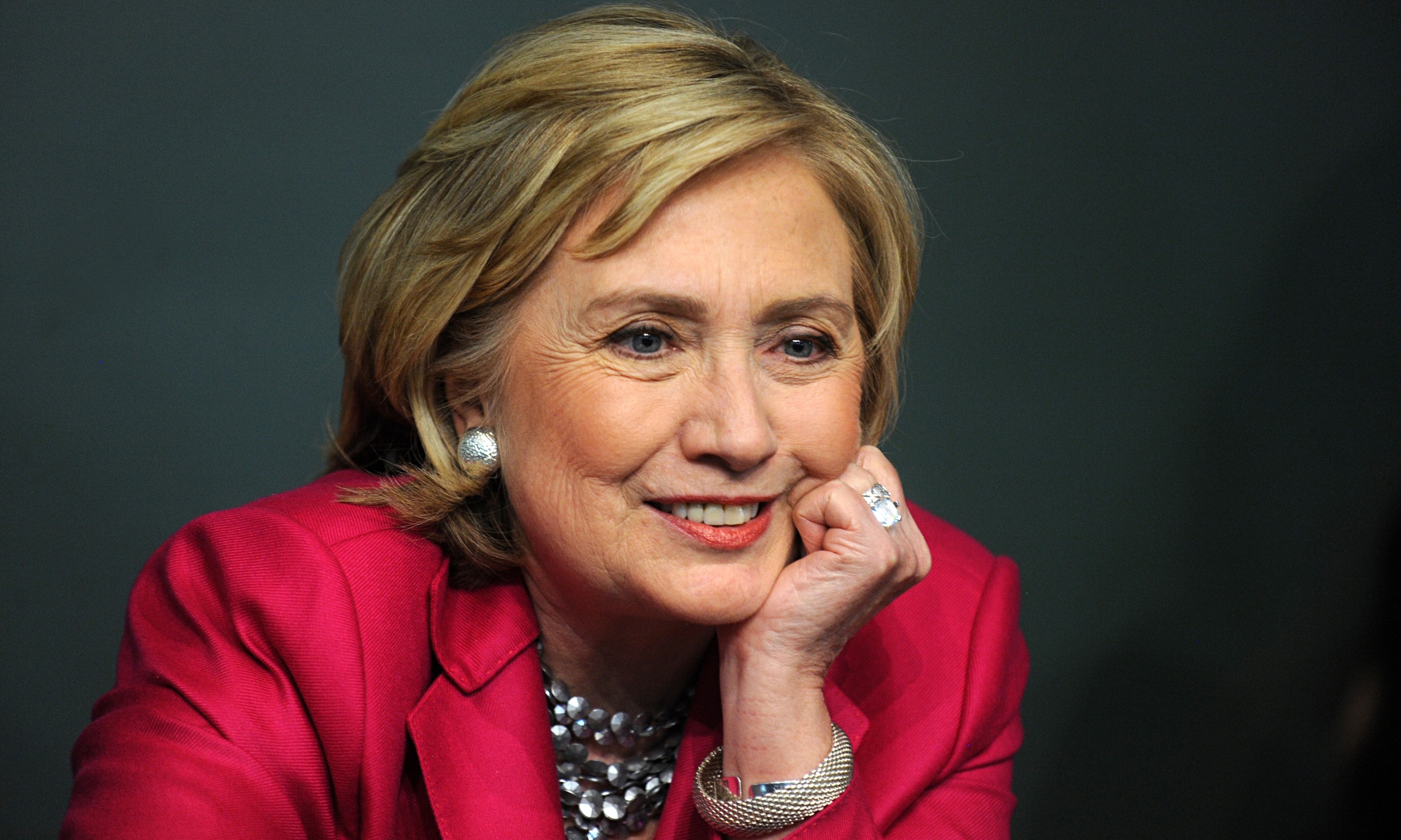 Hillary Clinton  dice que le “encantaría” debatir con Donald Trump