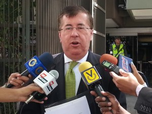 Pérez Vivas: Las acciones que ha tomado el Gobierno en mi contra violentan la Constitución