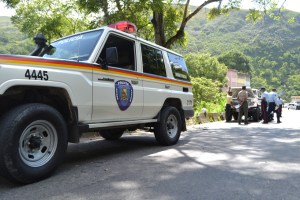 Policía de Miranda recuperó vehículo y moto abandonados