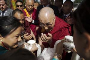 Dalai Lama celebra su cumpleaños en China a pesar de las restricciones