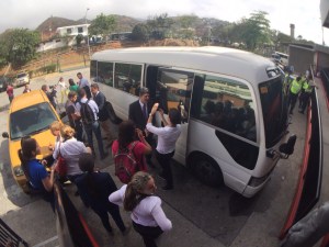 VIDEO: Chavistas agrediendo a senadores brasileños que visitarían a presos políticos