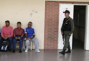 Chavistas descontentos escogen la mitad de sus candidatos para la AN