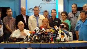 Esposas de presos políticos exigen traslado urgente de Daniel Ceballos a Ramo Verde