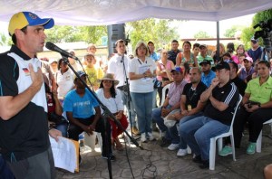 Capriles: Al Gobierno lo único que le queda es promover la abstención y la división