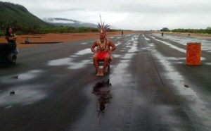 Indígenas en Canaima mantienen protesta por minería ilegal
