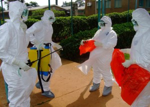 Virus del ébola puede permanecer en el semen hasta año y medio, según estudio