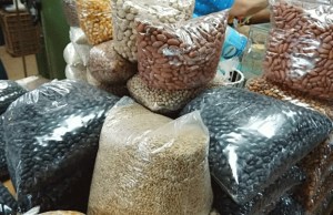 Lentejas, caraotas y frijoles se cotizan a precios de “lomito” en mercados de Caracas