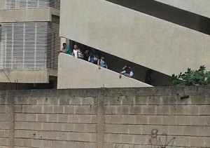 Denuncian presunta invasión de edificio en construcción en Carabobo