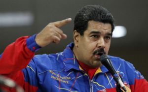Maduro responsabiliza a “la guarimba” por el asesinato de Adriana Urquiola y su bebé