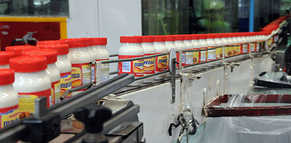 Producción de mayonesa espera por materia prima prestada