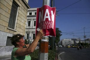 El debate sobre el referéndum griego crispa a España