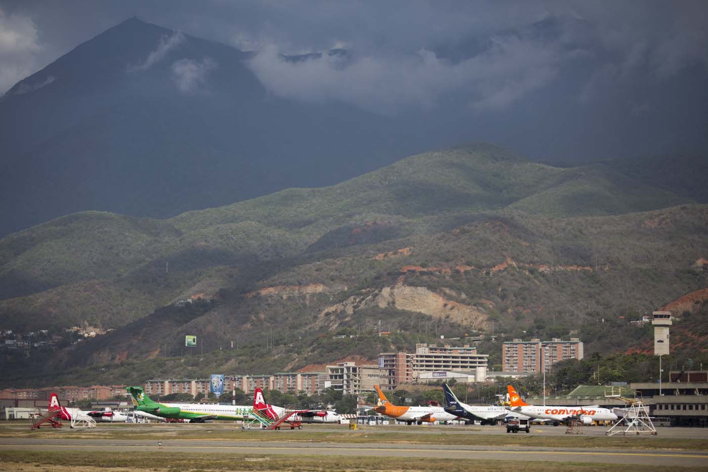 Agencia de aviación de EEUU baja la calificación de seguridad aérea de Venezuela