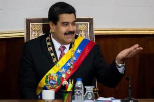 Maduro grita vivas a Grecia por su victoria contra el terrorismo financiero