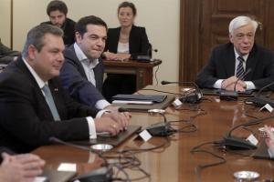 Grecia acepta reformas cruciales y la supervisión estrecha de los acreedores