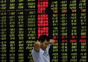 Bolsas chinas, en caída libre porque medidas del Gobierno no convencen a inversores