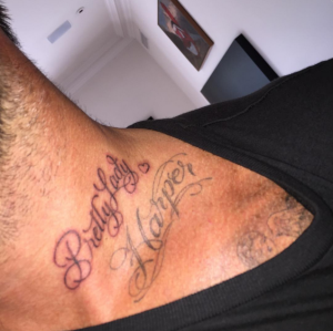 Mira el nuevo tatuaje que David Beckham le dedicó a su hija Harper (Foto)