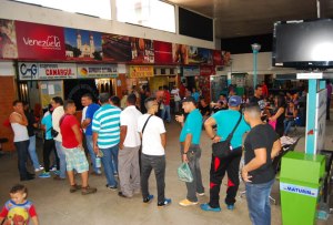 Al menos mil bolívares cuesta pasaje para Maturín-Caracas en bus sin aire