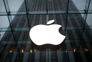 China forzó a Apple a cerrar sus servicios de libros y películas en el país