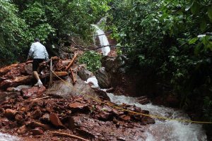Destruidos varios acueductos rurales por desborde de quebrada en Táchira