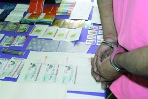 Desmantelan banda falsificadora de cheques, tickets de alimentación y cédulas de identidad