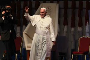 El Papa ante decenas de jóvenes en Paraguay: Hagan lío pero ayuden a organizarlo bien