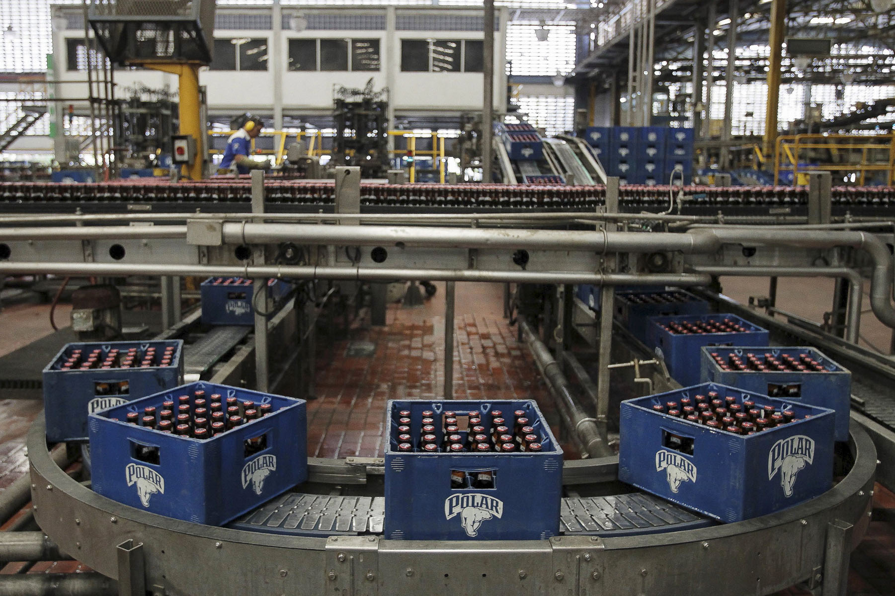 En 15 días se paralizará producción de cerveza según estimaciones del sindicato de Polar