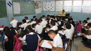 Anprocom realiza segundo conversatorio sobre cálculo de matrículas escolares