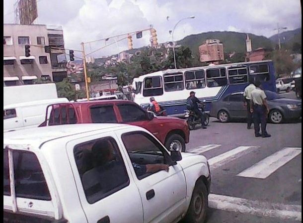 Protestas en Guarenas por aumento del pasaje