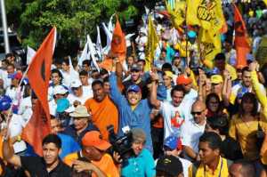 Candidatos de la Unidad en Aragua se inscribieron ante el CNE