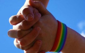 Pareja gay logra registrar en Argentina a hijos nacidos de vientre alquiler