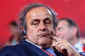 Los abogados de Platini considera que el Tribunal de Arbitraje Deportivo presiona a la FIFA
