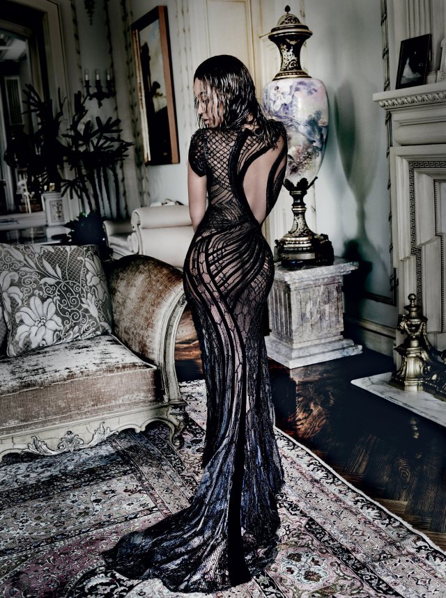 Beyonce---Vogue-Magazine-2015--01