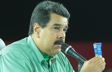 Maduro pide “ponerse las botas” ante caída del petróleo: Hoy se ubica en 35 dólares