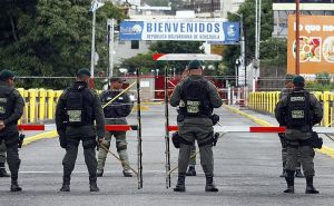 Ocho detenidos y 185 deportados en operativos en frontera con Colombia