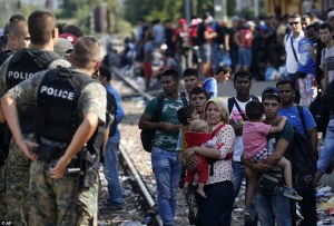 Unión Europea propone un plan para repartir 120 mil refugiados