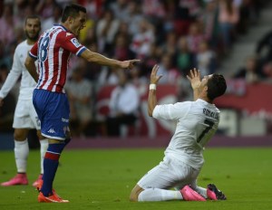 Real Madrid debuta con empate a cero, Barcelona gana con gol de Suárez