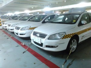 Llegaron 400 carros chinos destinados a taxistas de la Misión Transporte (Fotos)