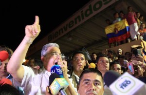 Uribe aseguró que terroristas colombianos se protegen del lado venezolano