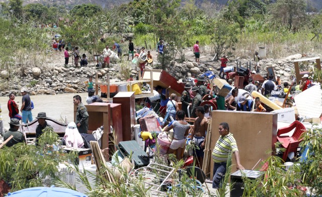 ONU cuenta 1.088 colombianos deportados de Venezuela desde cierre fronterizo