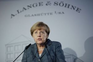 Abuchearon a Ángela Merkel durante visita a un refugio